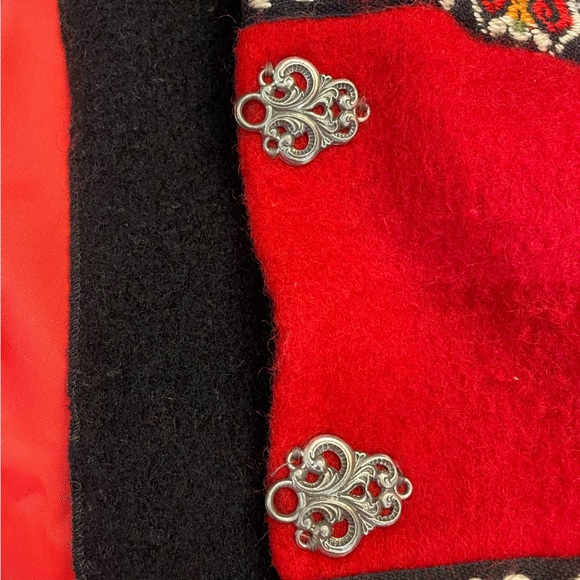 Vintage Fjord A.S. Evebofoss Norwegian embroidered wool coat size 42 (medium) - Picture 11 of 14